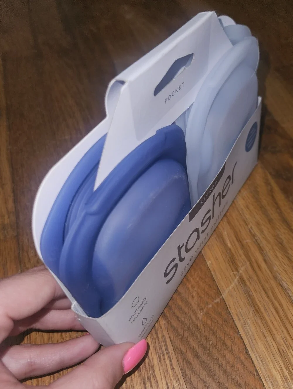 NWT Stasher Set of 2 Reusable Silicone Pouches in Light Blue & Clear